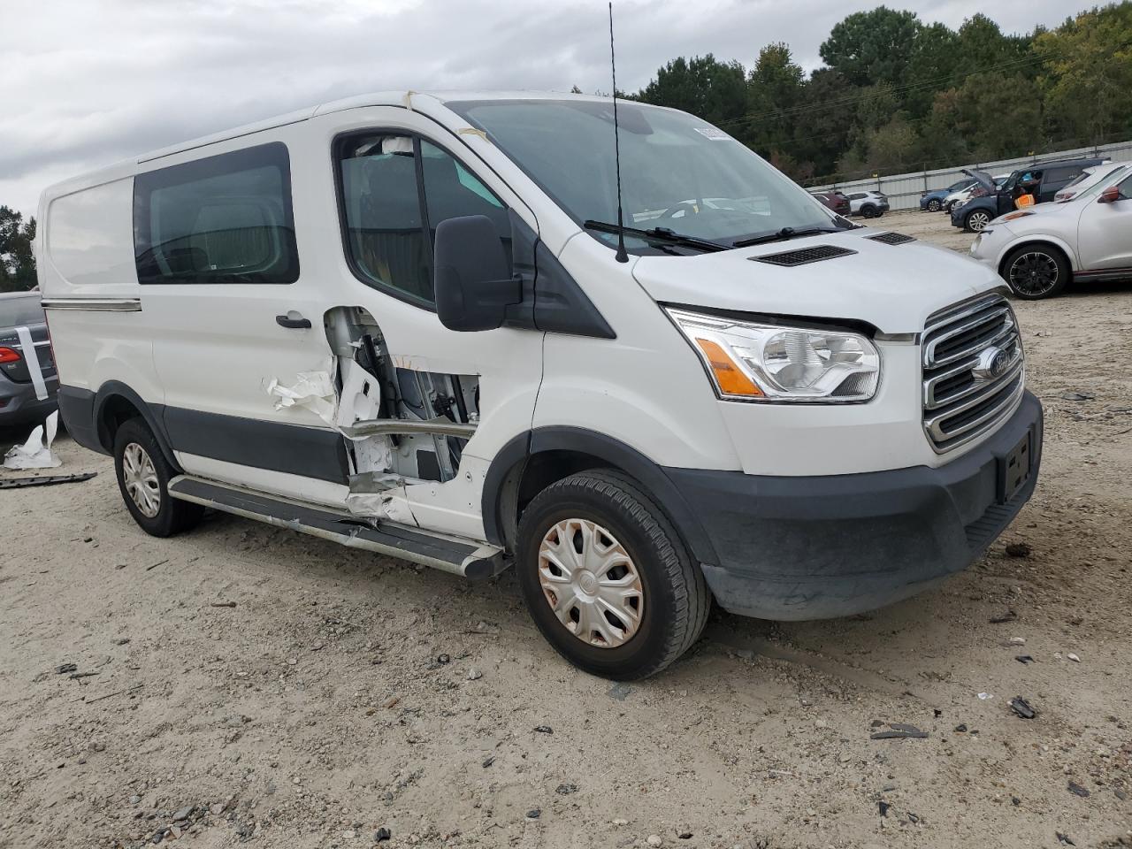 2019 Ford Transit T-250 - Image 4