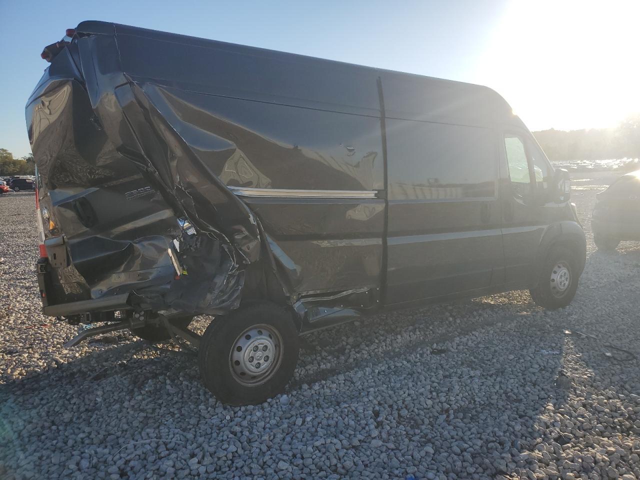 2023 Ram Promaster 2500 Delivery Van - Фото 3