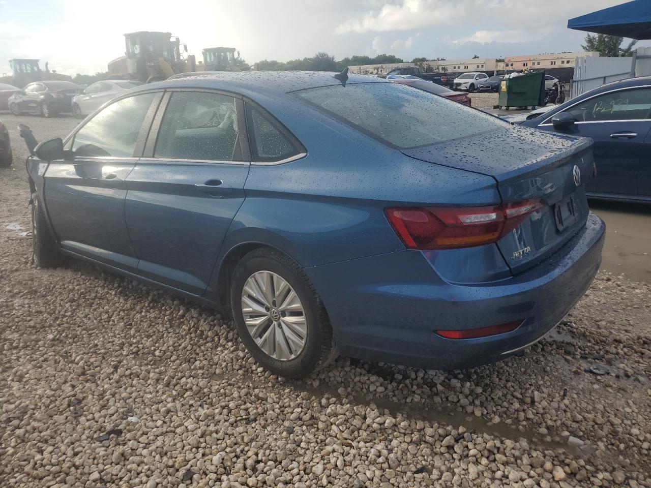 2019 Volkswagen Jetta S - Фото 2