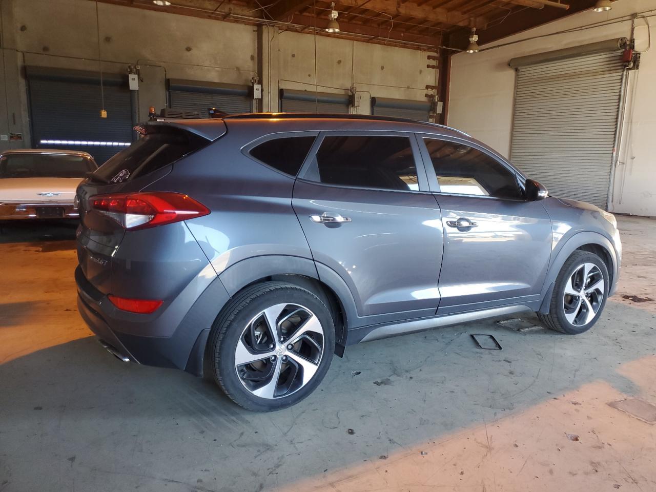 2016 Hyundai Tucson Limited - Image 3