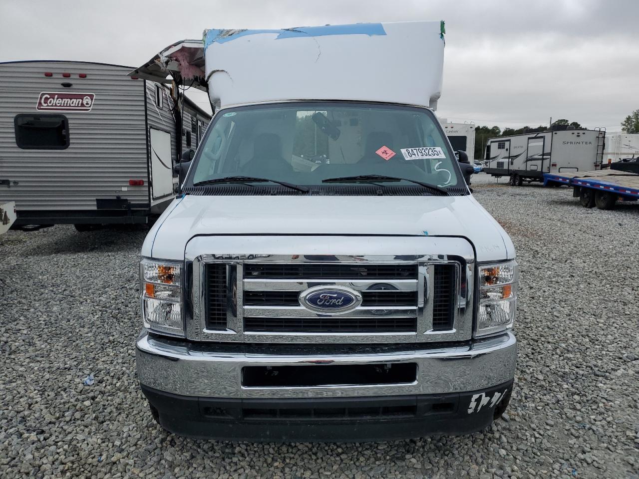 2025 Ford Econoline E350 Super Duty Cutaway Van - Фото 5