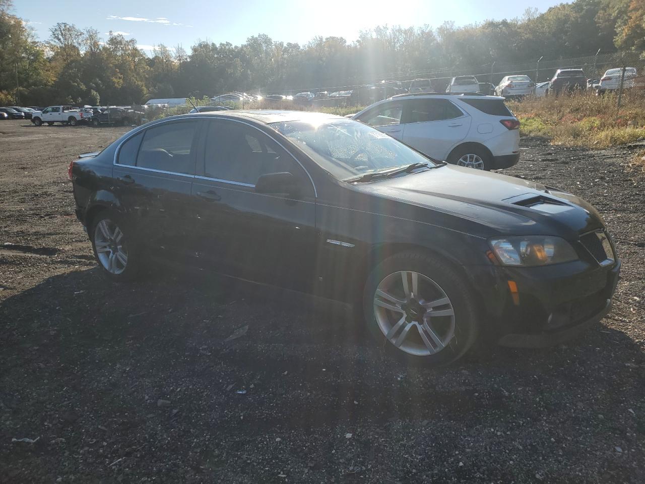 2009 Pontiac G8 - Image 4