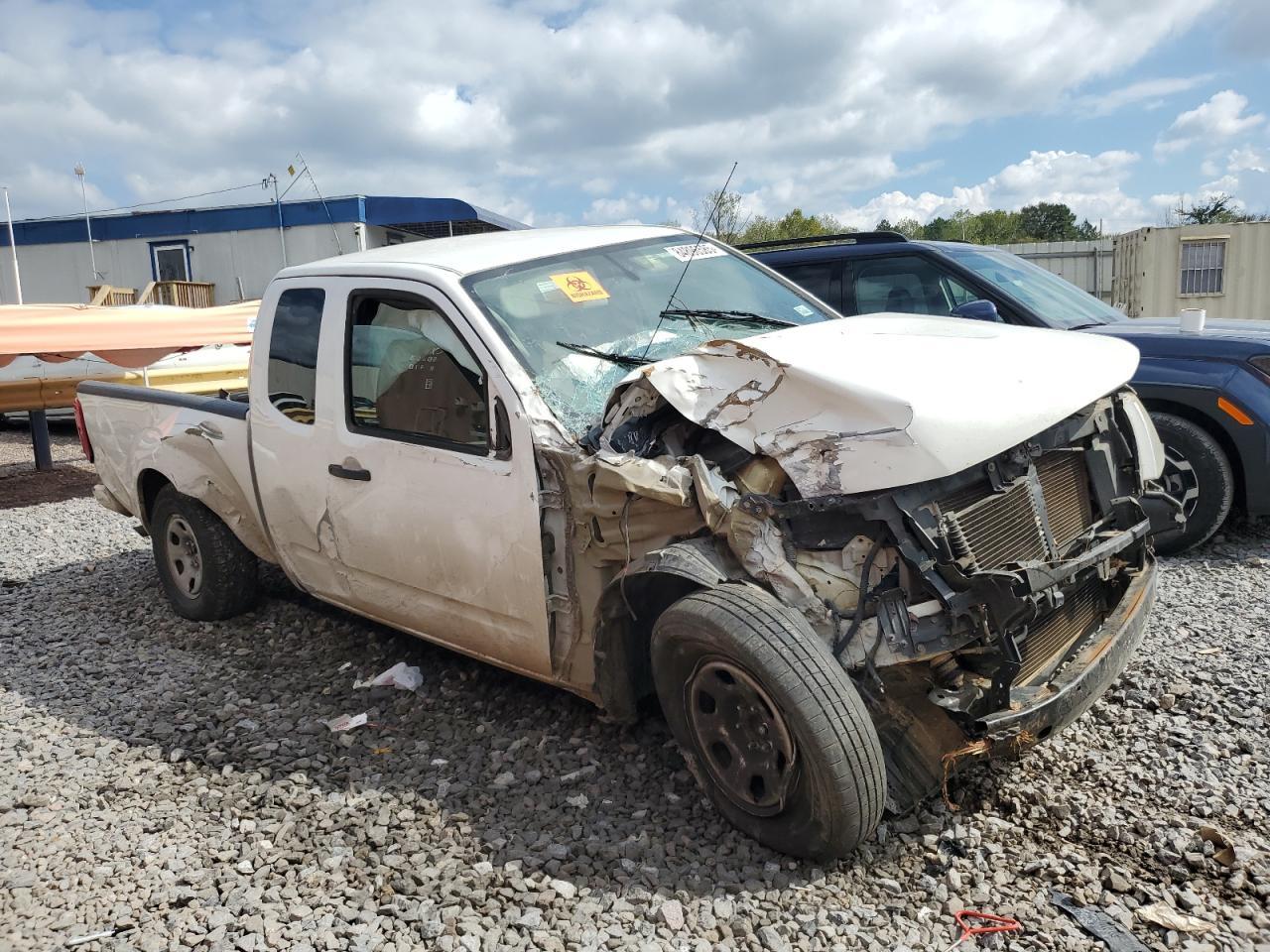 2018 Nissan Frontier S - Image 4