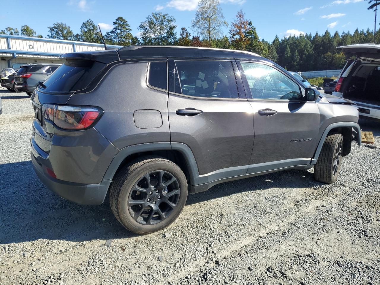 2022 Jeep Compass Latitude - Фото 3