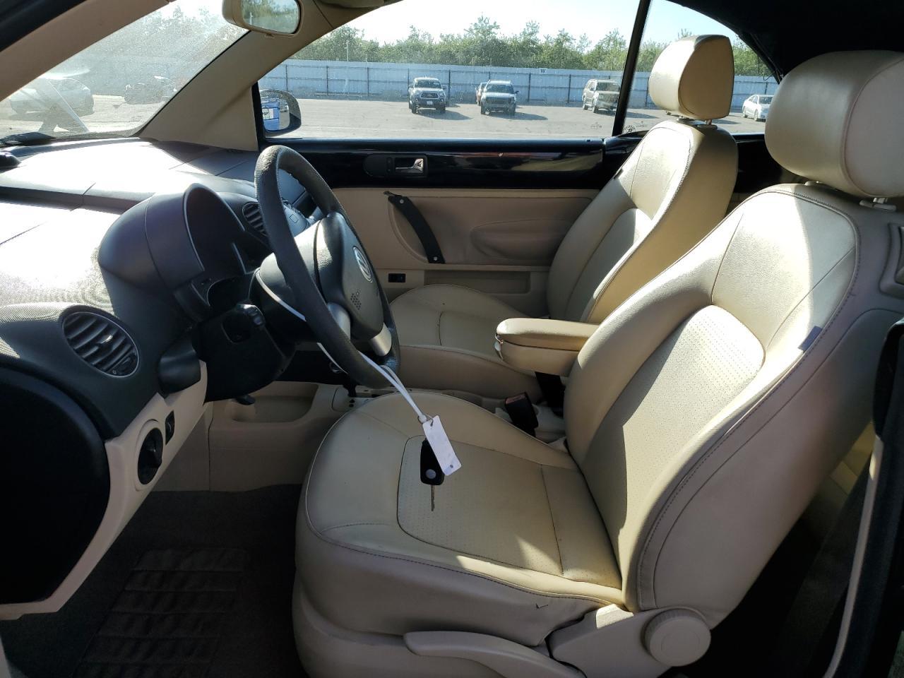 2008 Volkswagen New Beetle Convertible S - Фото 7