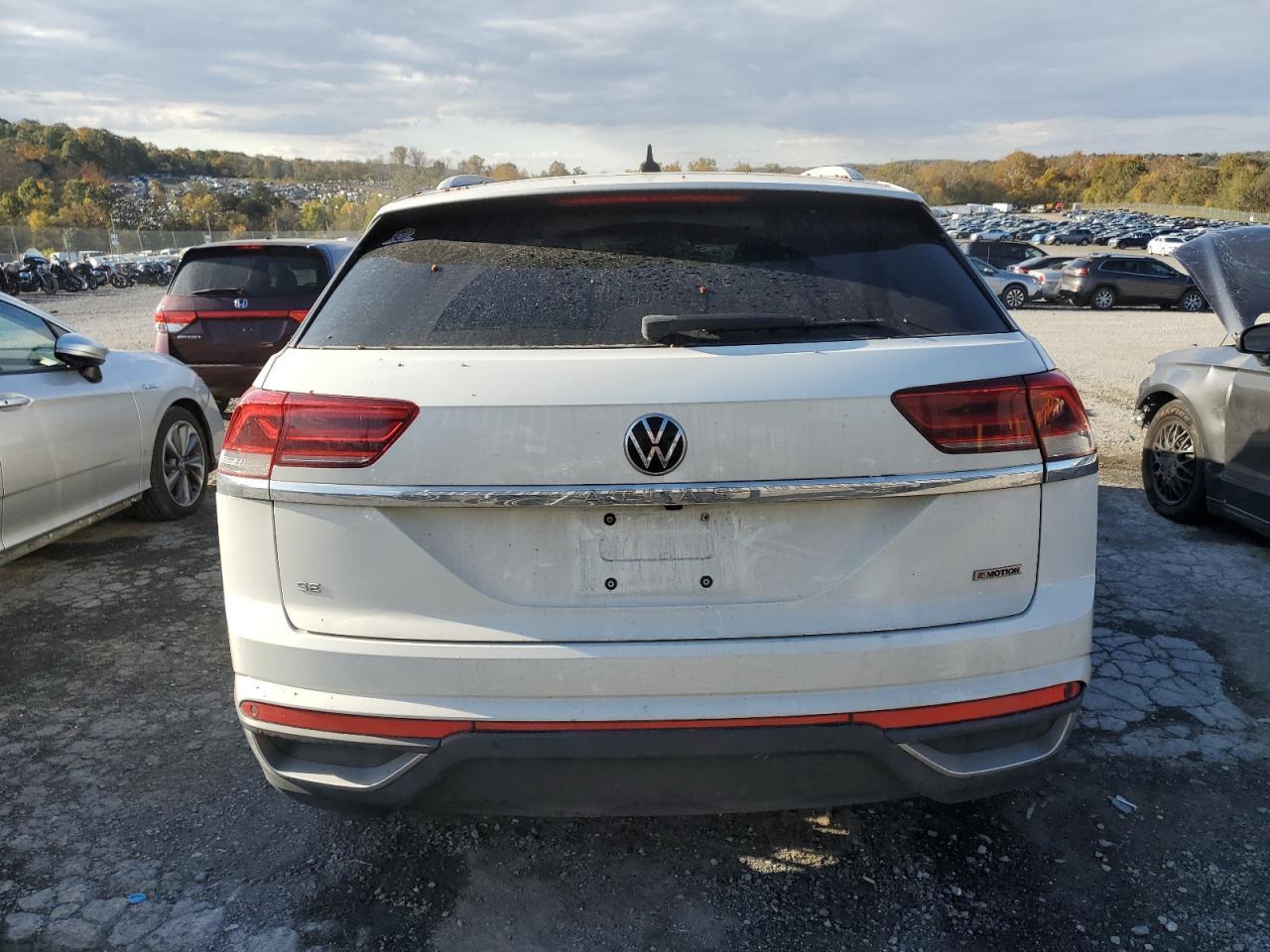 2020 Volkswagen Atlas Cross Sport Se - Image 6