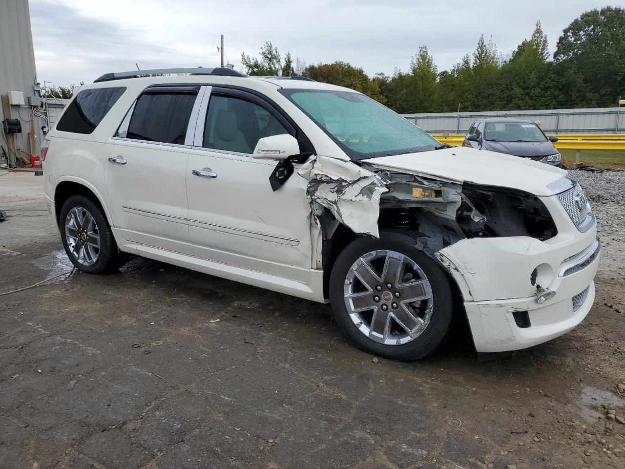 2011 GMC Acadia Denali - Фото 4