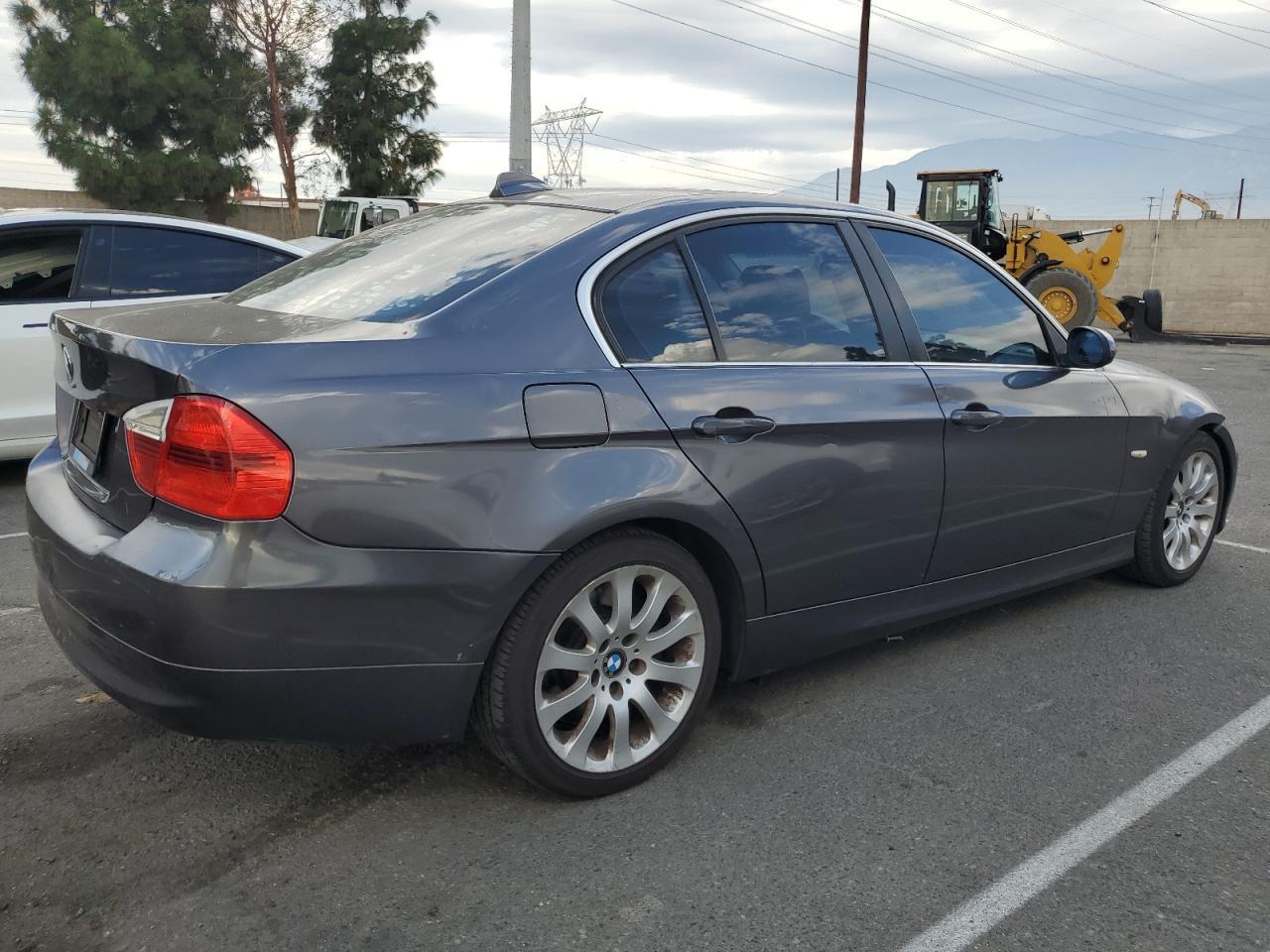 2006 BMW 330 I - Фото 3