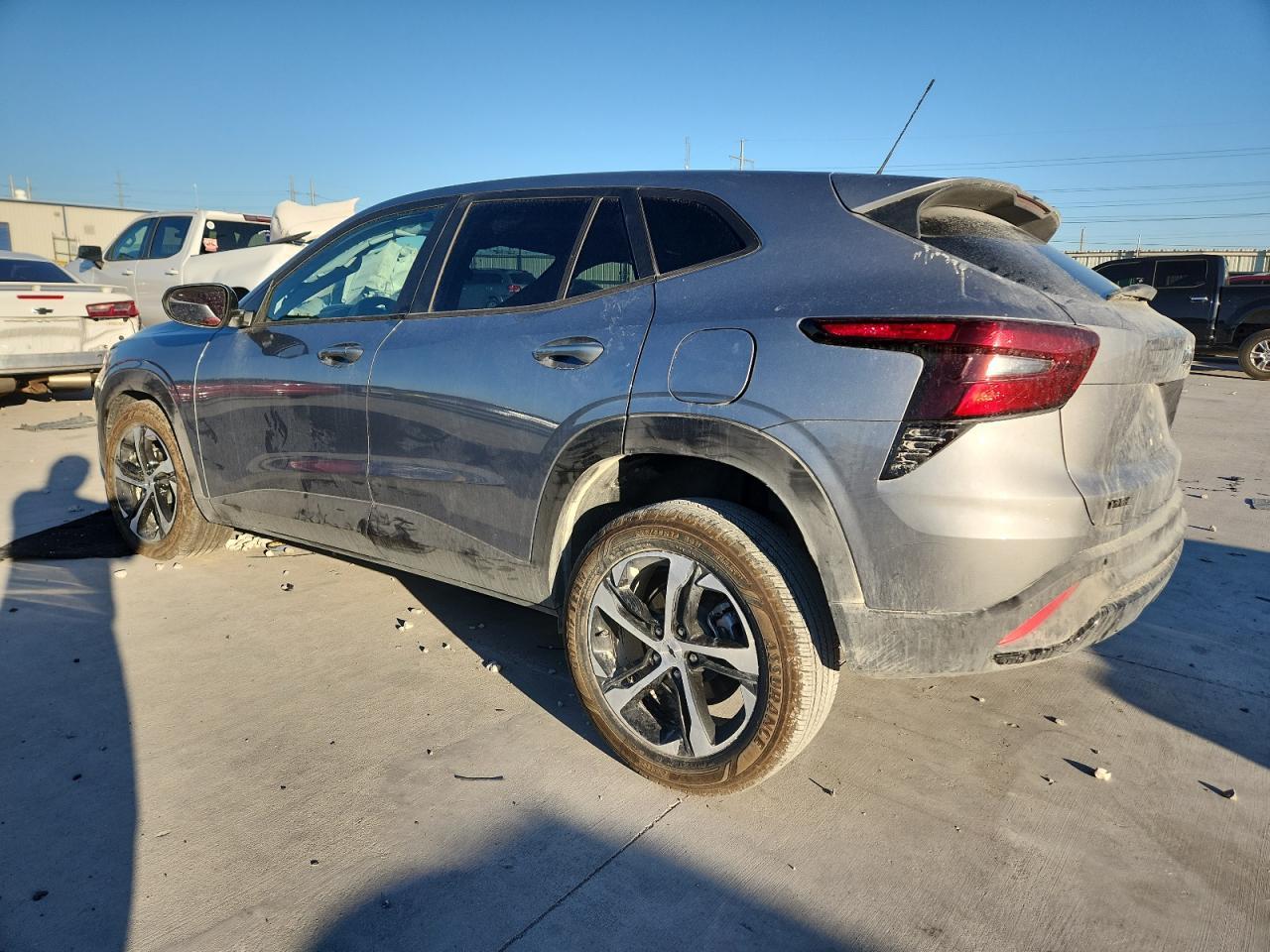 2025 Chevrolet Trax 1Rs - Фото 2