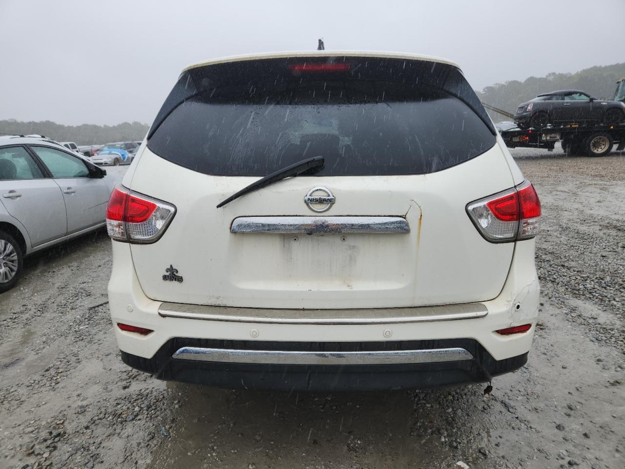 2013 Nissan Pathfinder S - Image 6