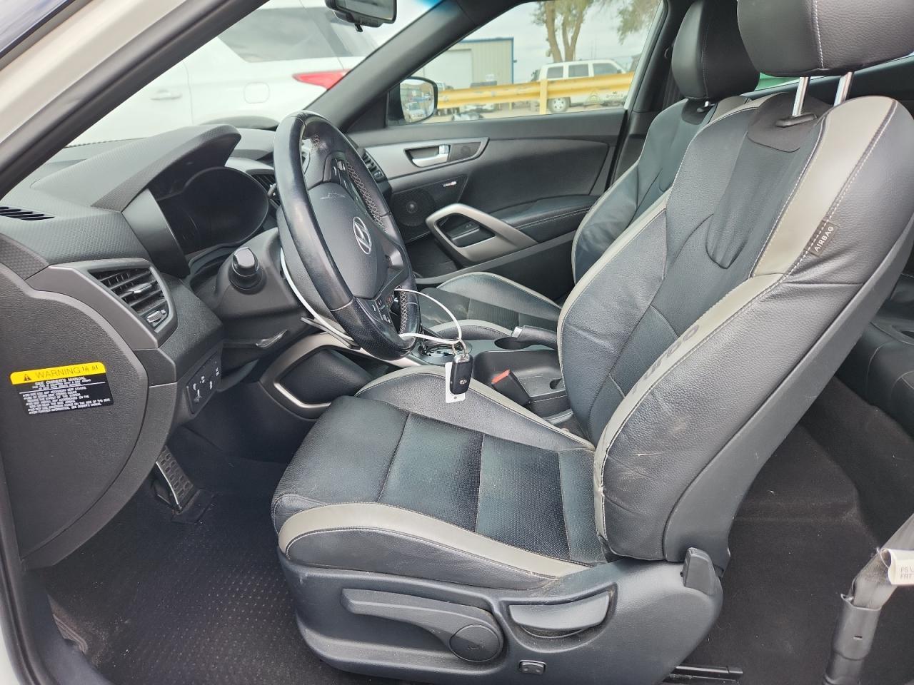 2017 Hyundai Veloster Turbo - Image 7