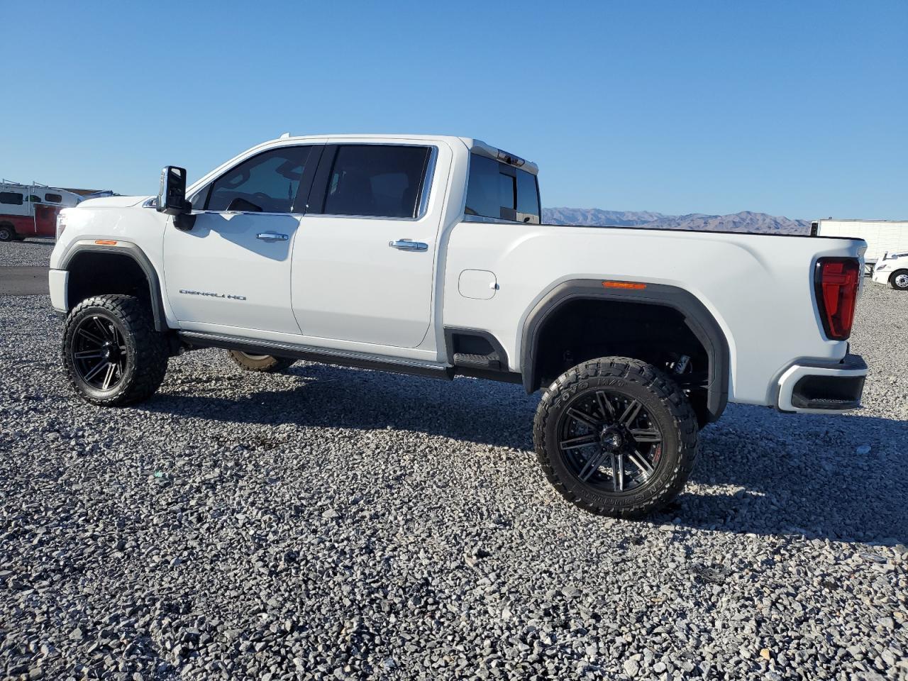 2022 GMC Sierra K2500 Denali - Фото 2