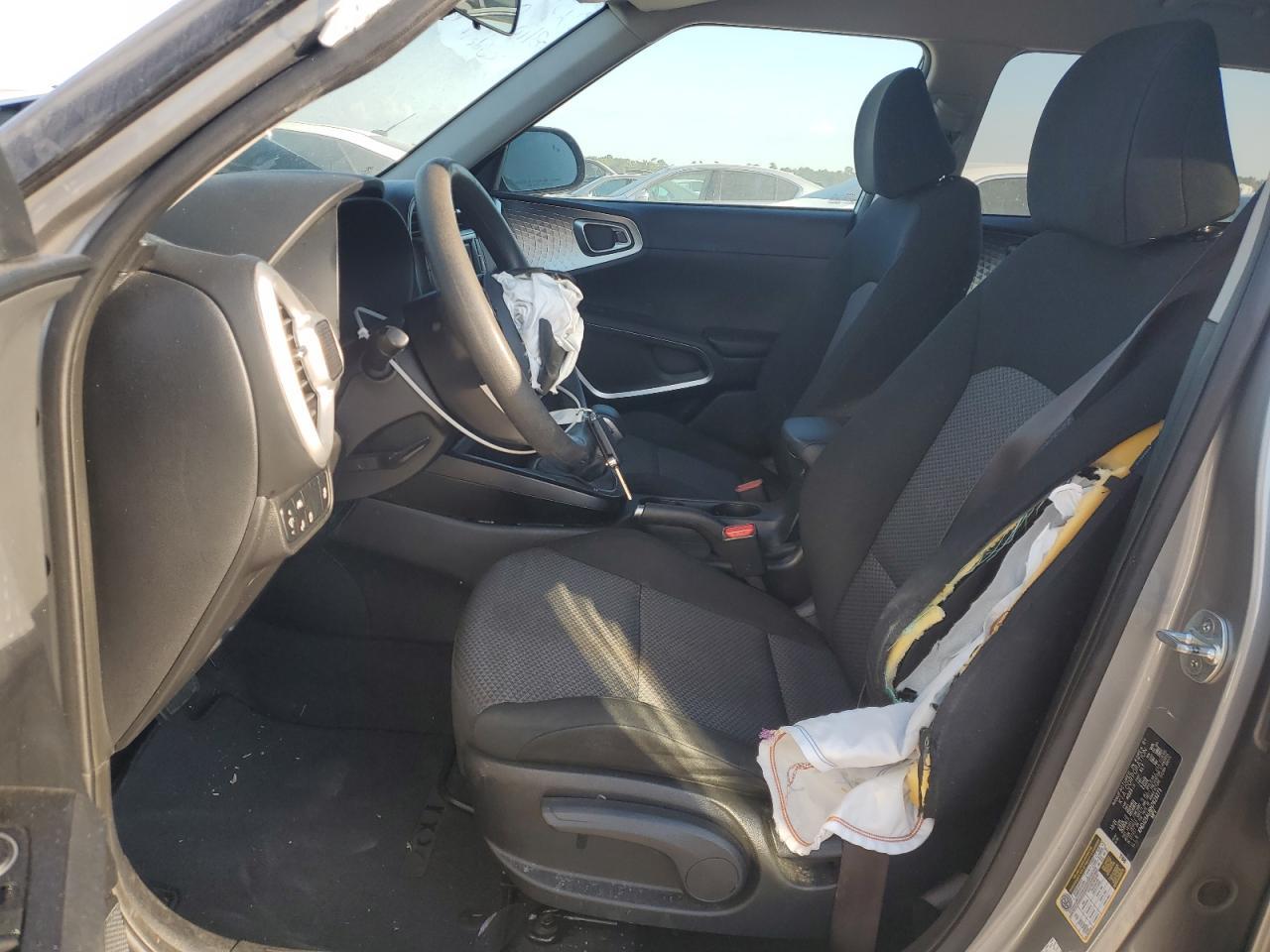 2022 Kia Soul Lx - Image 7