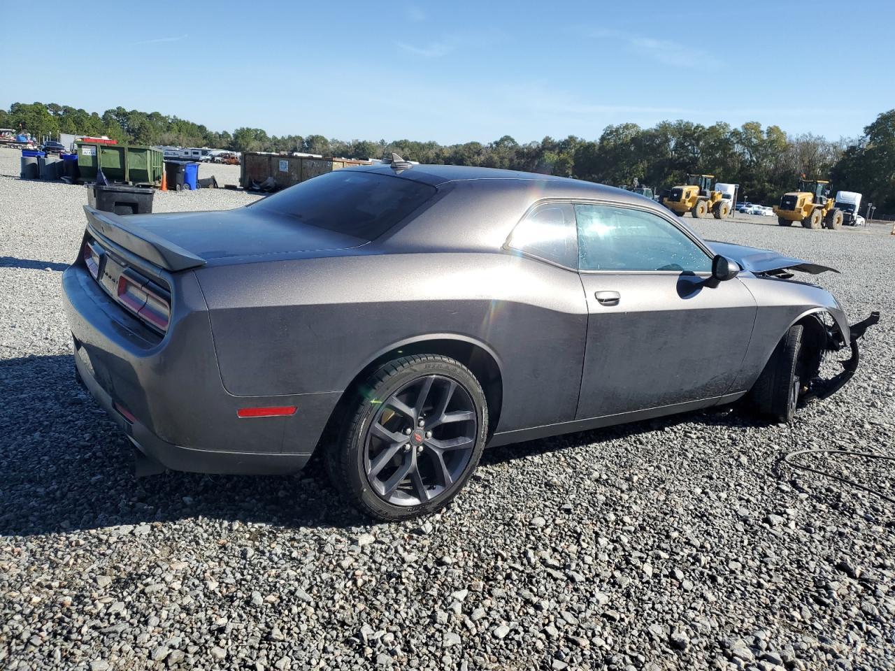 2021 Dodge Challenger Sxt - Фото 3