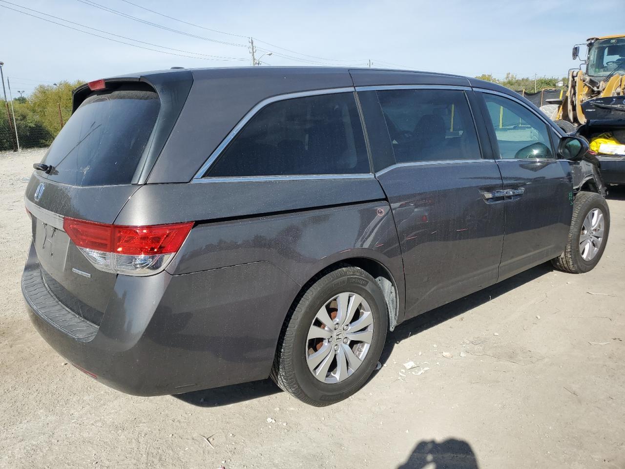 2016 Honda Odyssey Se - Фото 3