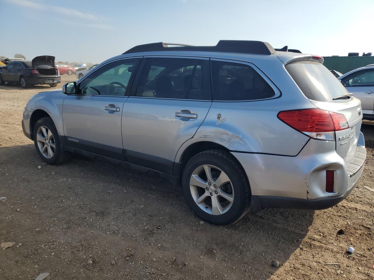 2014 Subaru Outback 2.5I Limited - Image 2