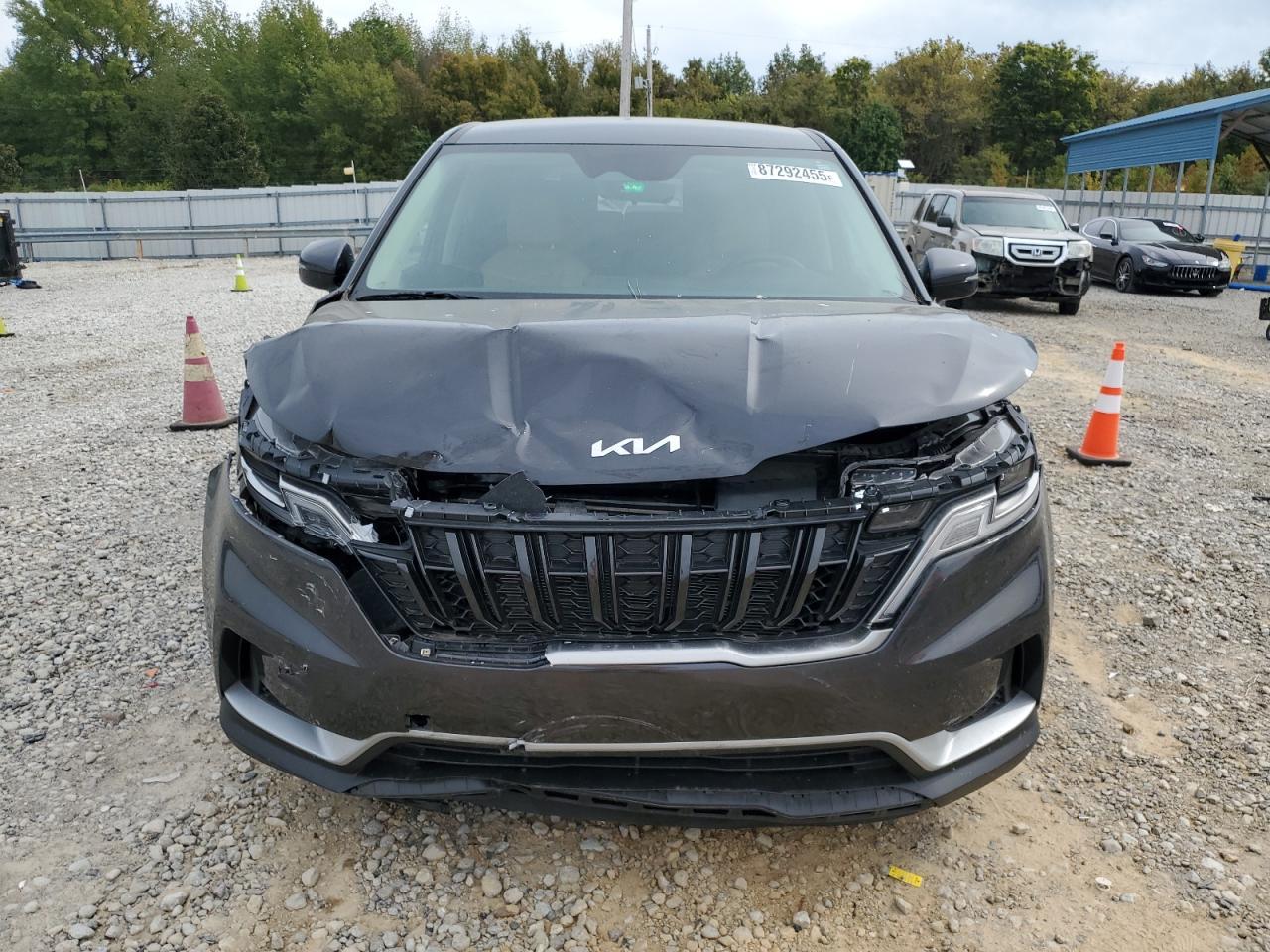 2024 Kia Carnival Lx - Image 5