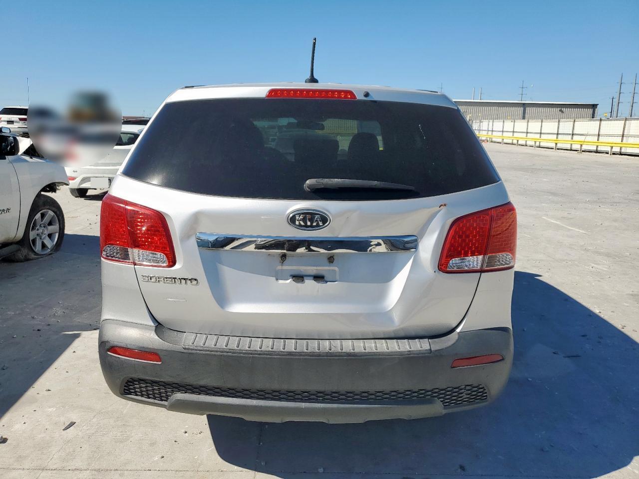 2012 Kia Sorento Base - Фото 6