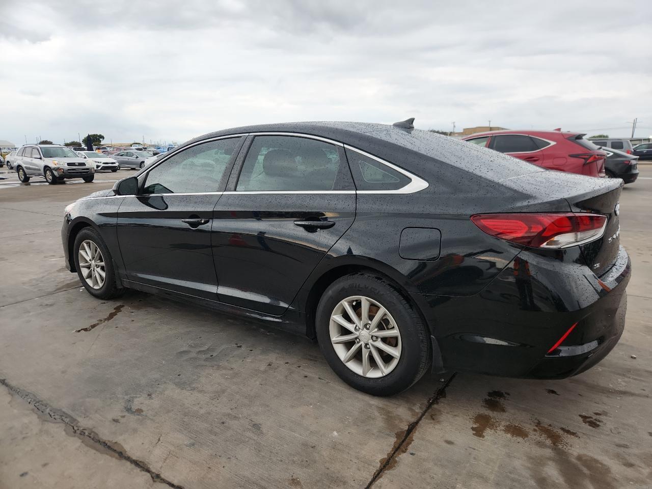 2019 Hyundai Sonata Se - Фото 2