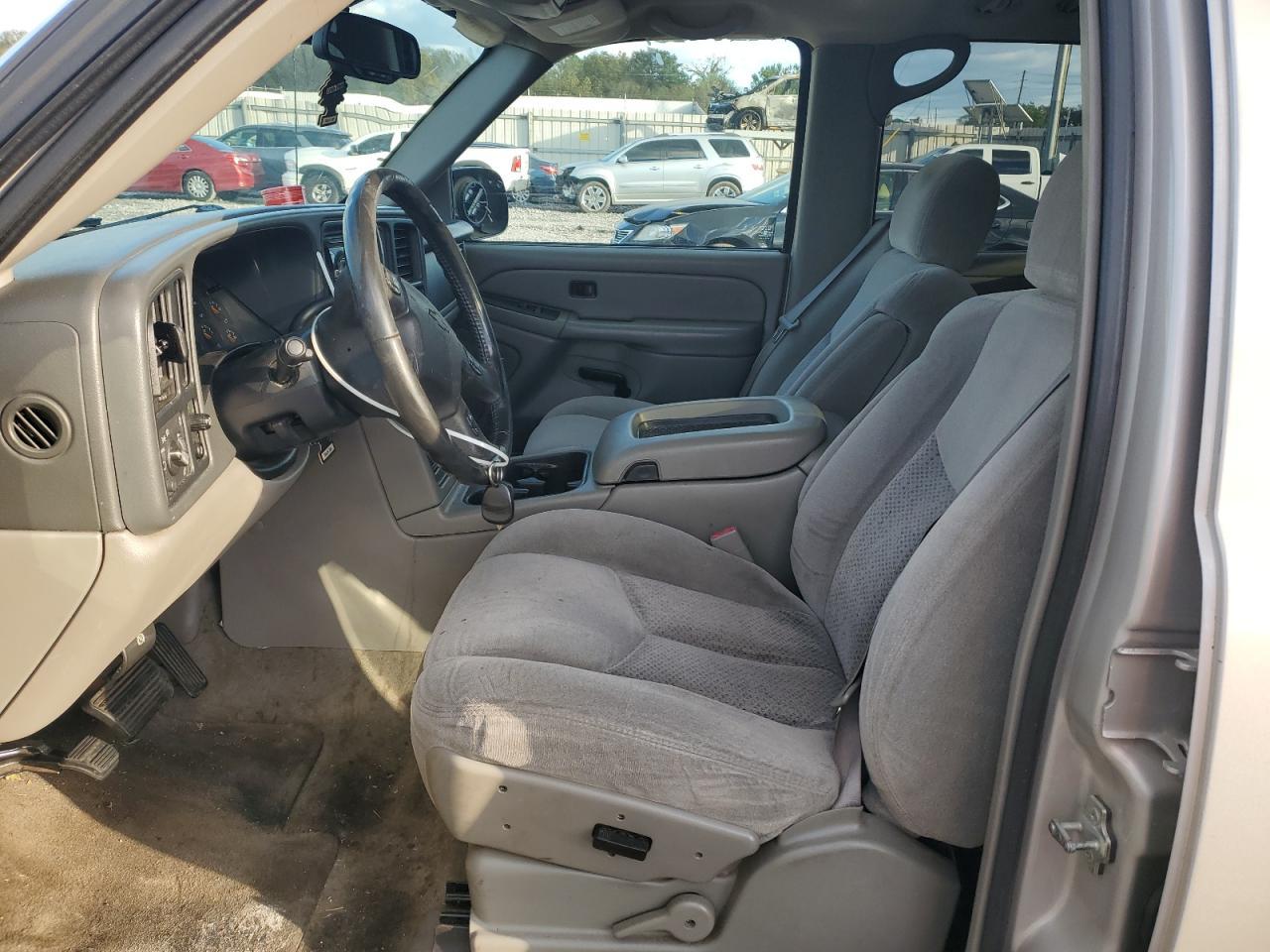 2004 Chevrolet Tahoe C1500 - Фото 7