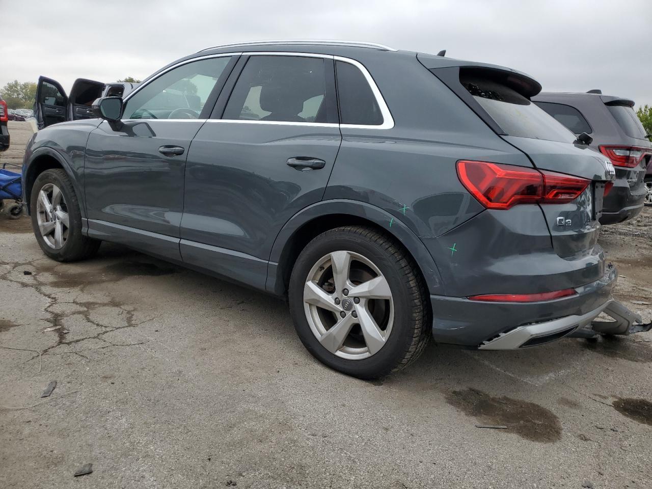 2019 Audi Q3 Premium Plus - Фото 2