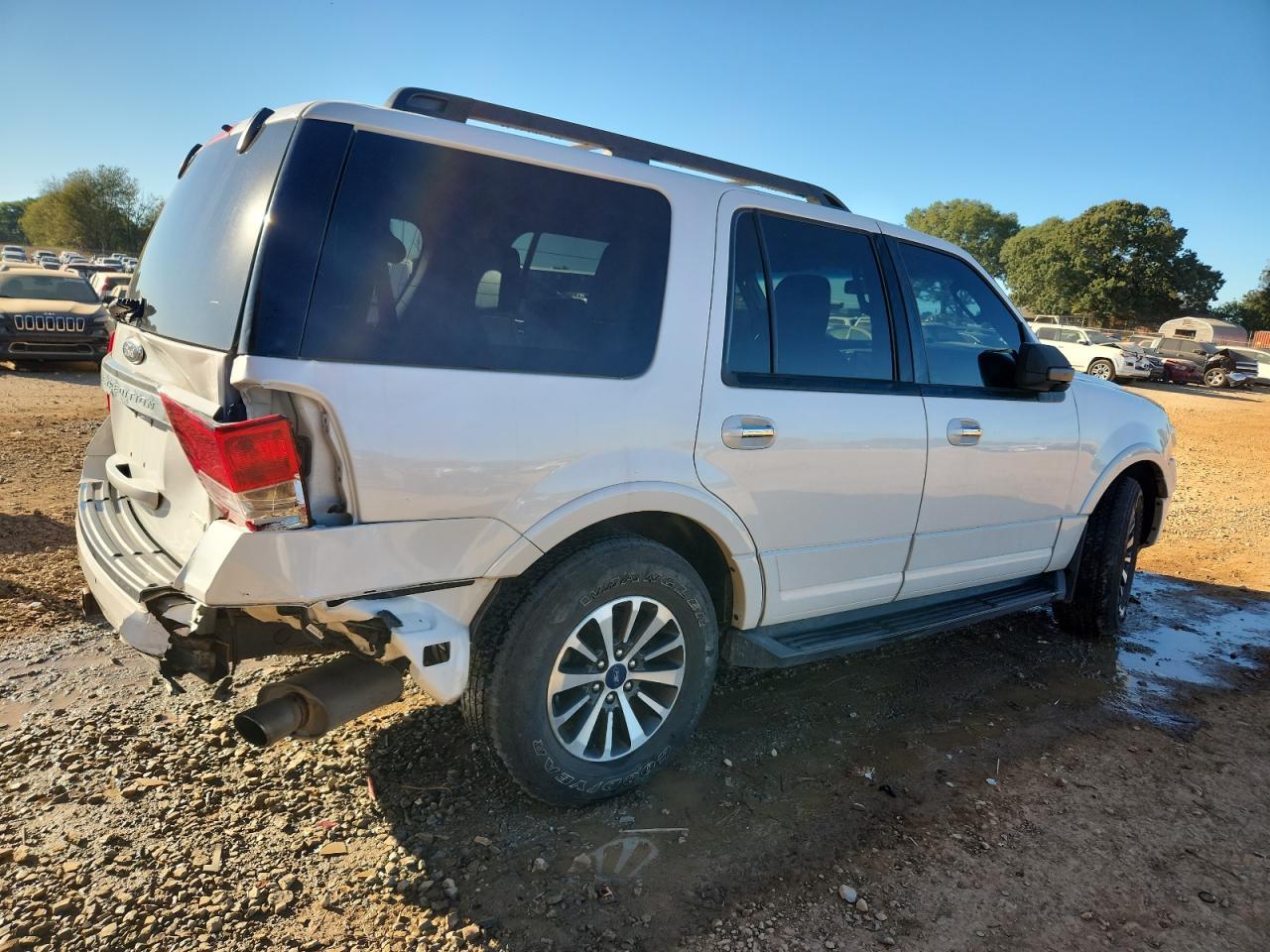 2015 Ford Expedition Xlt - Image 3