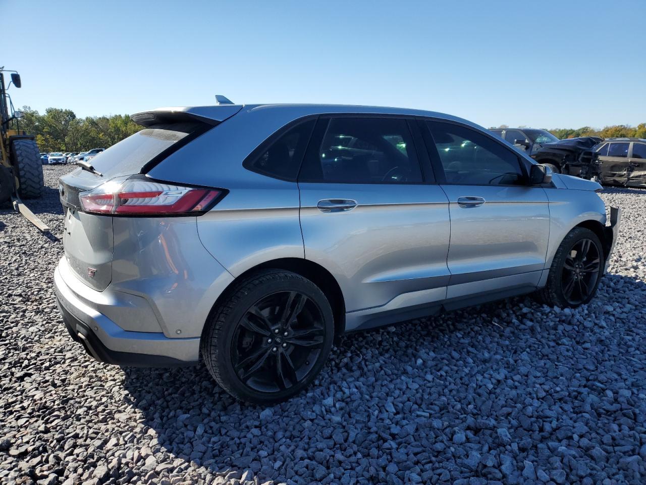 2020 Ford Edge St - Фото 3