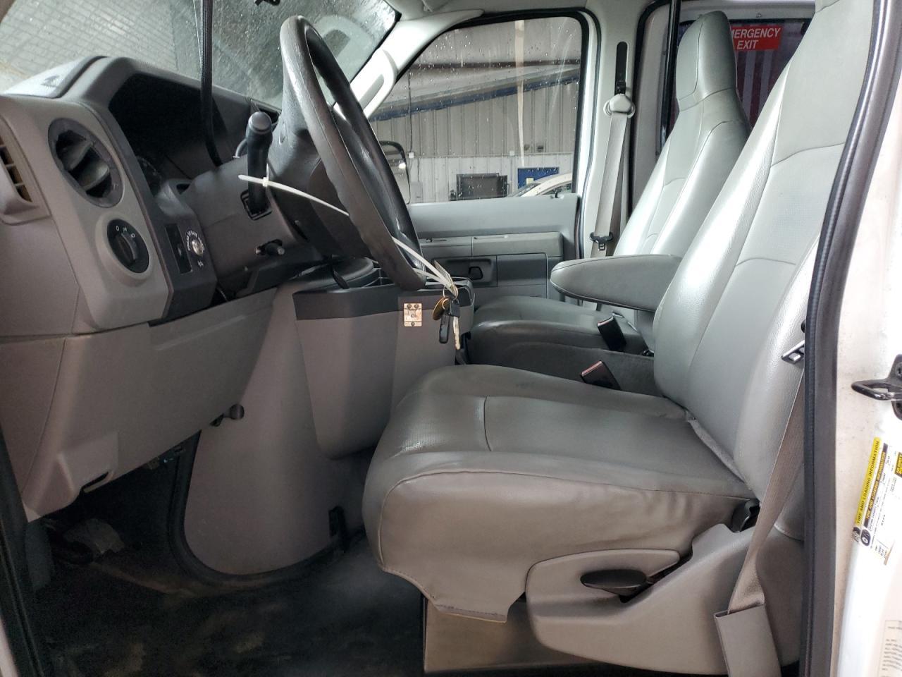 2012 Ford Econoline E250 Van - Image 7