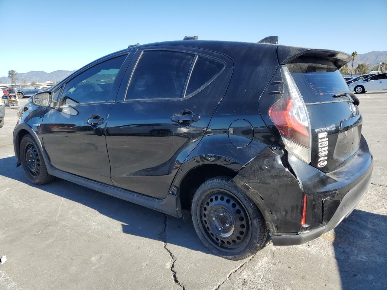 2018 Toyota Prius C - Фото 2