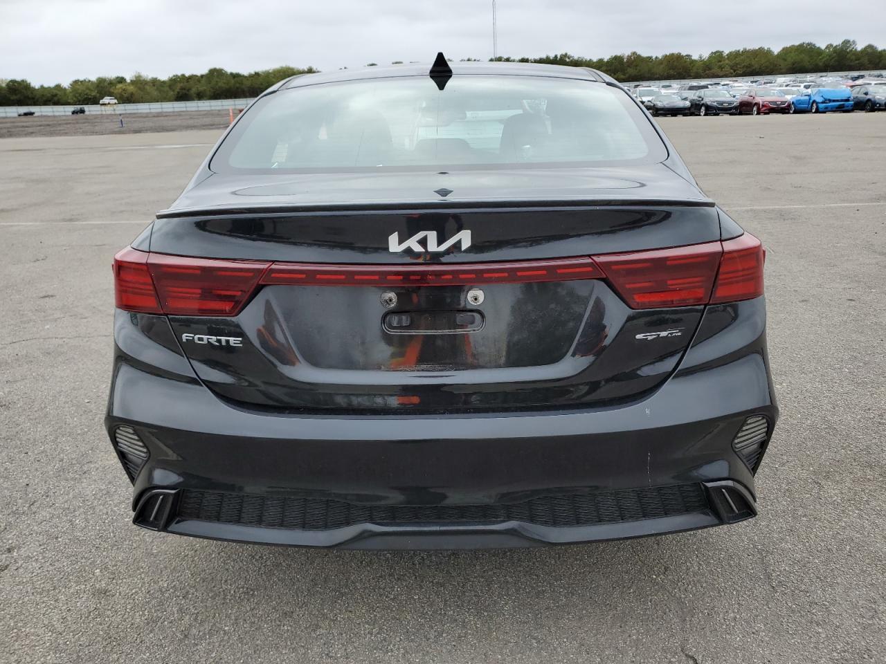 2022 Kia Forte Gt Line - Фото 6