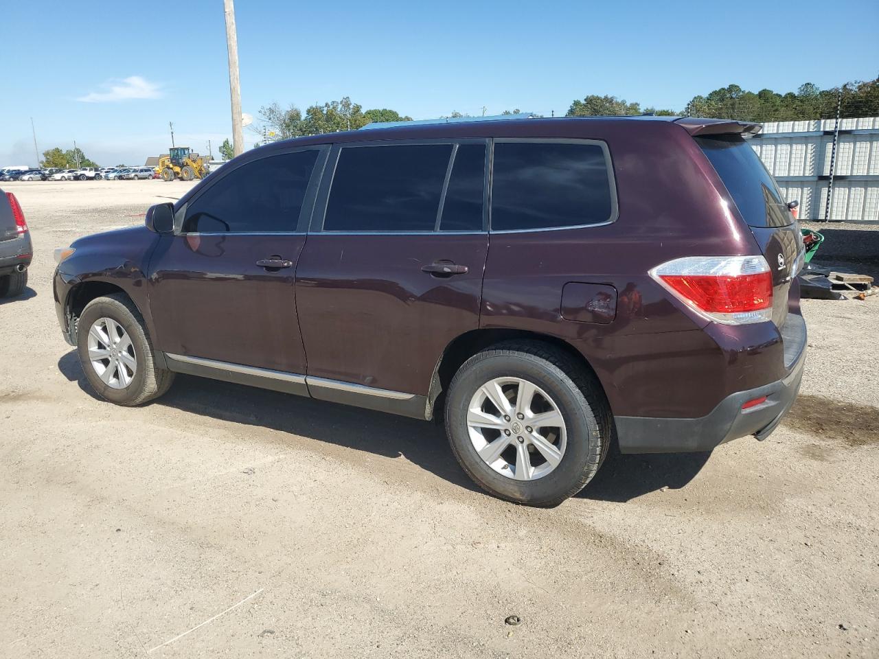 2011 Toyota Highlander Base - Фото 2