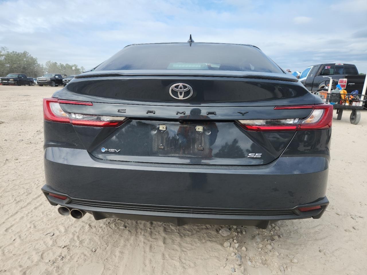 2025 Toyota Camry Xse - Image 6