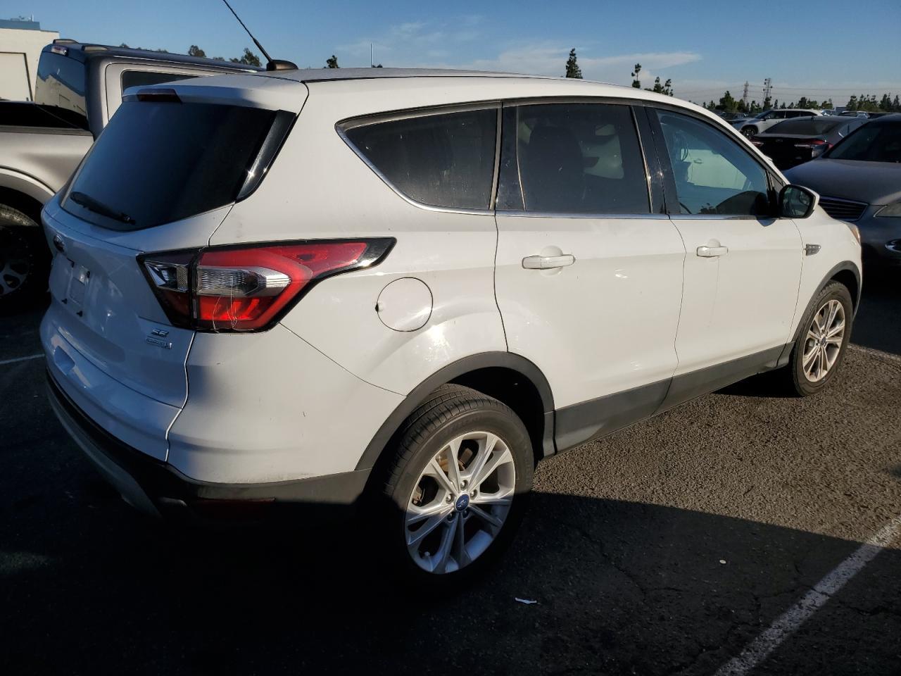 2017 Ford Escape Se - Фото 3