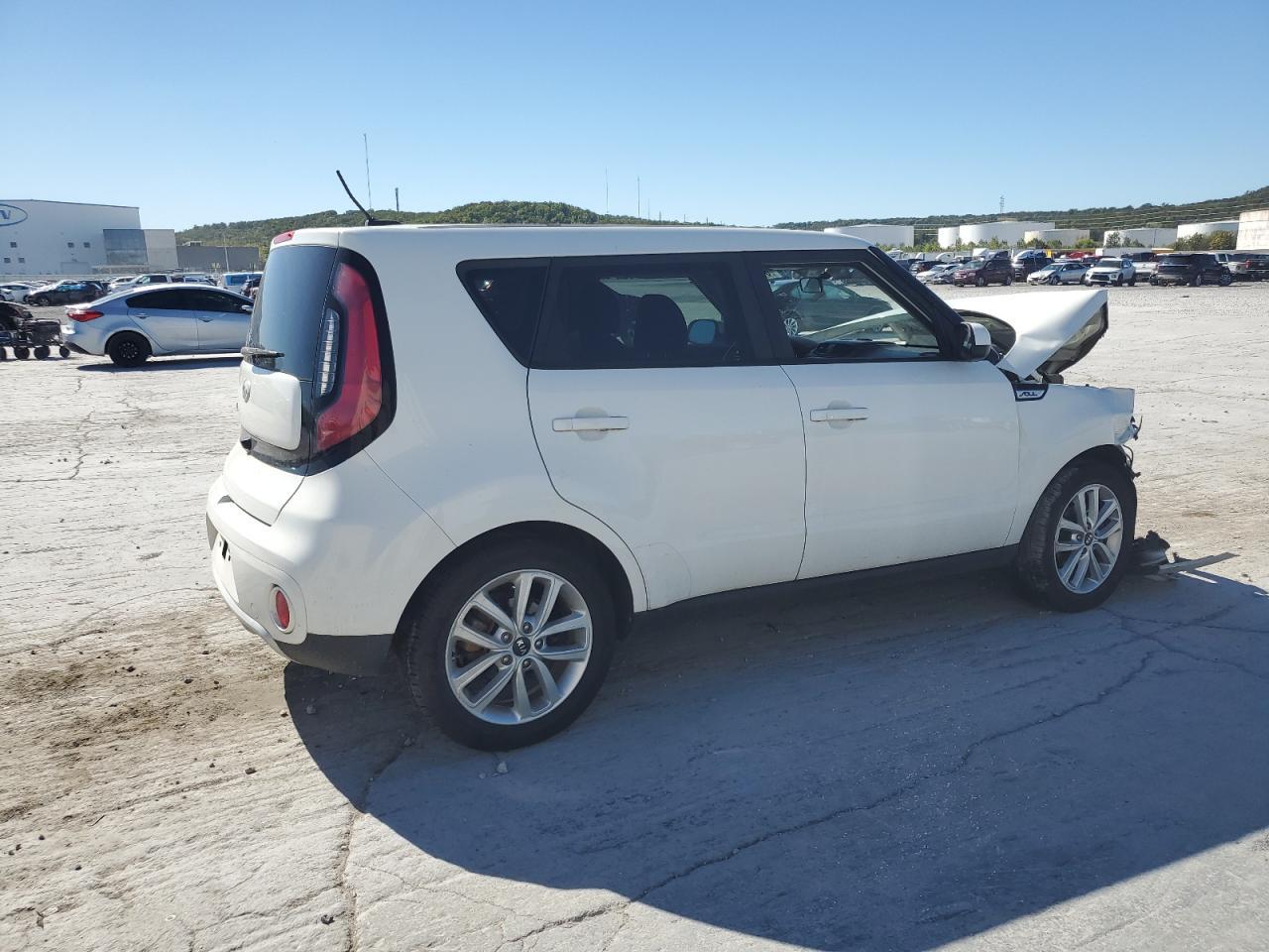 2018 Kia Soul + - Image 3
