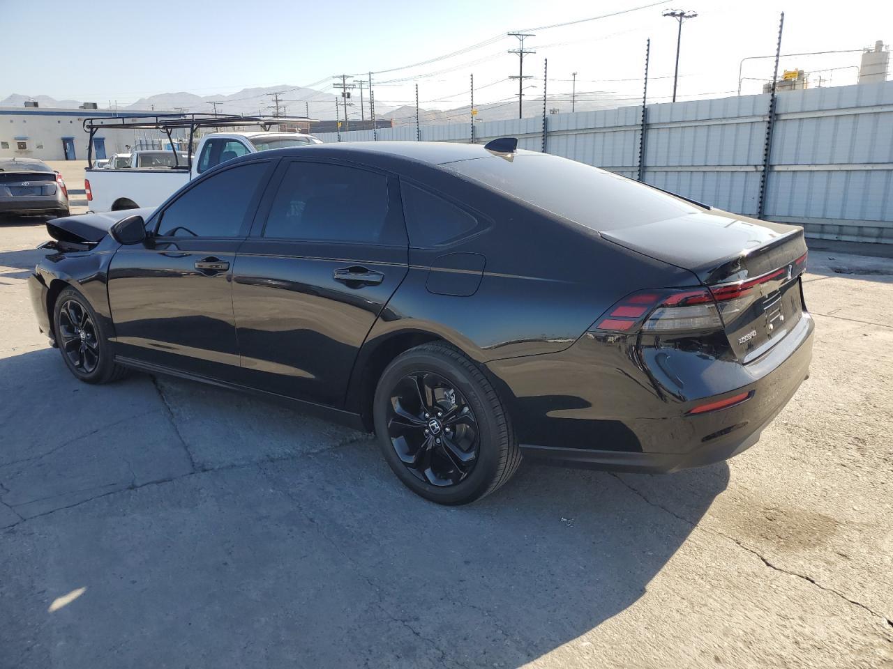 2025 Honda Accord Se - Image 2