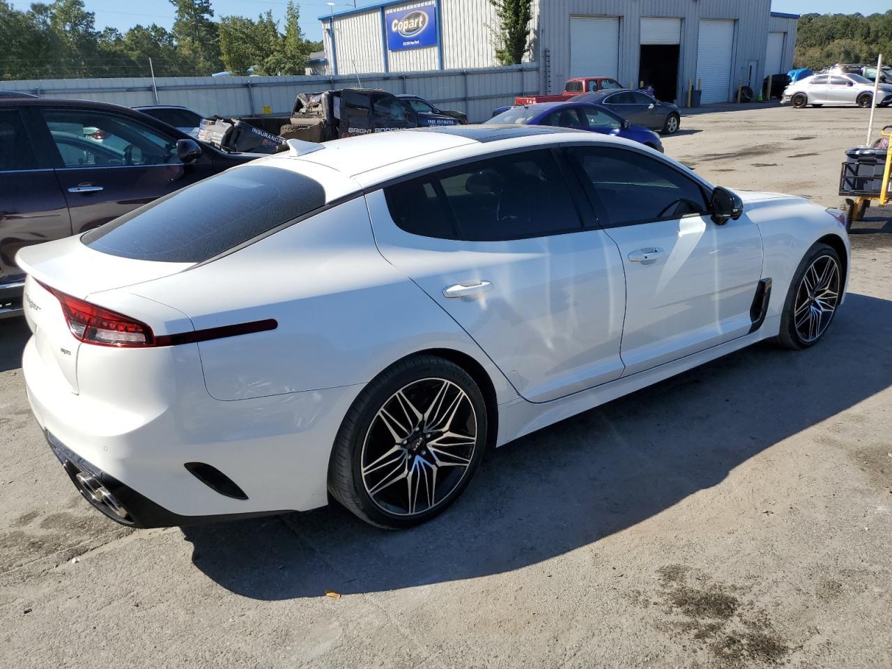 2023 Kia Stinger Gt2 - Фото 3