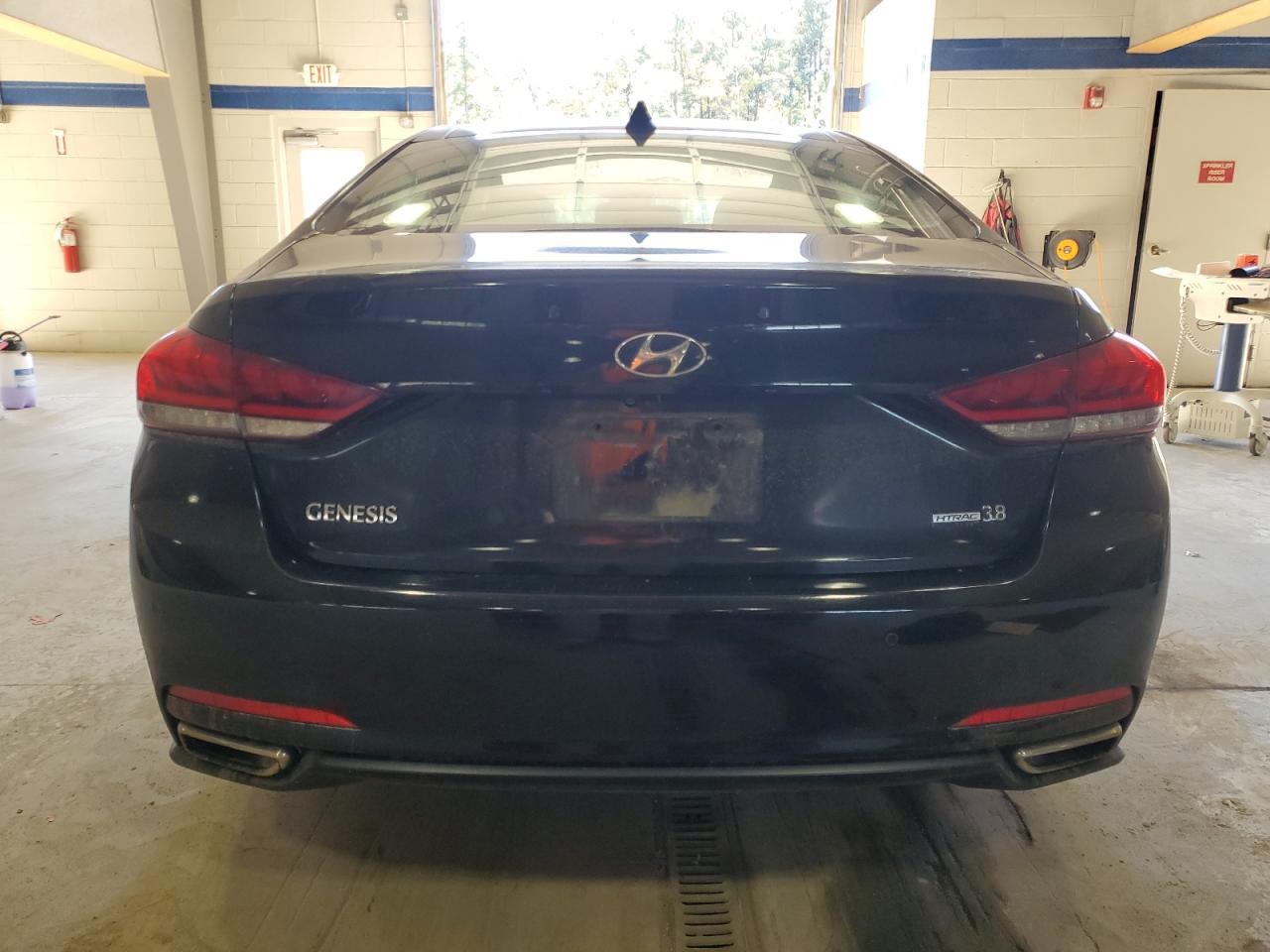 2015 Hyundai Genesis 3.8L - Image 6
