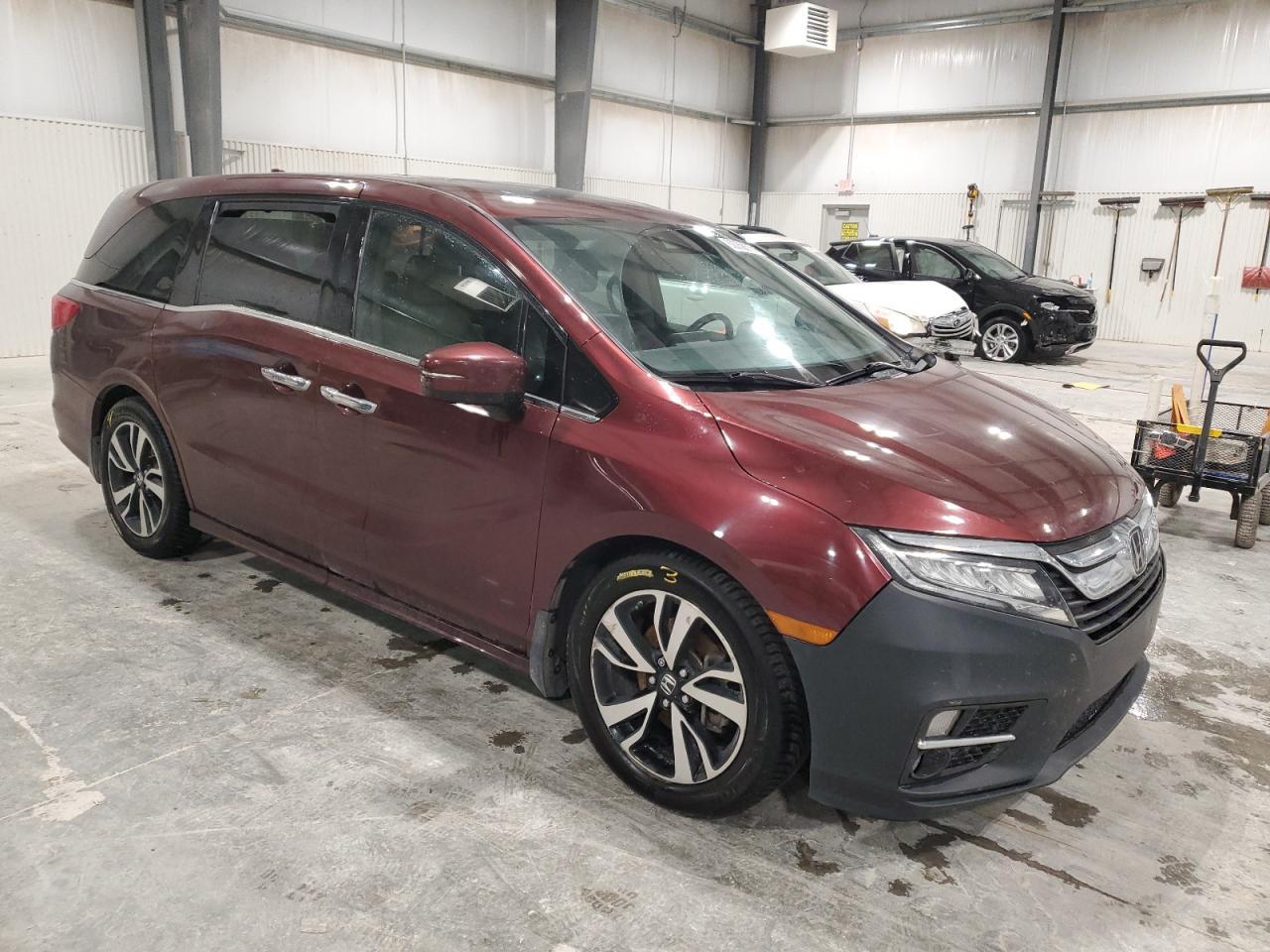 2018 Honda Odyssey Elite - Image 4