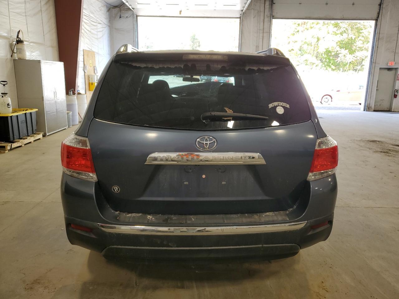 2013 Toyota Highlander Base - Image 6