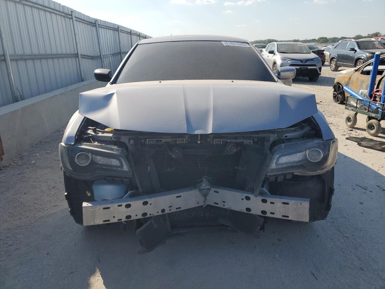 2016 Chrysler 300 S - Image 5