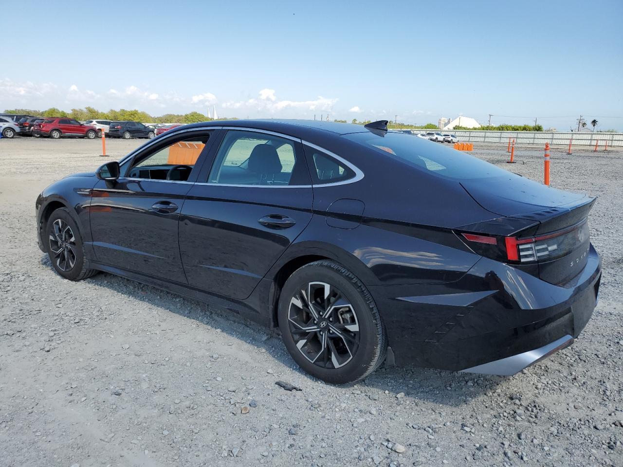 2025 Hyundai Sonata Sel - Image 2