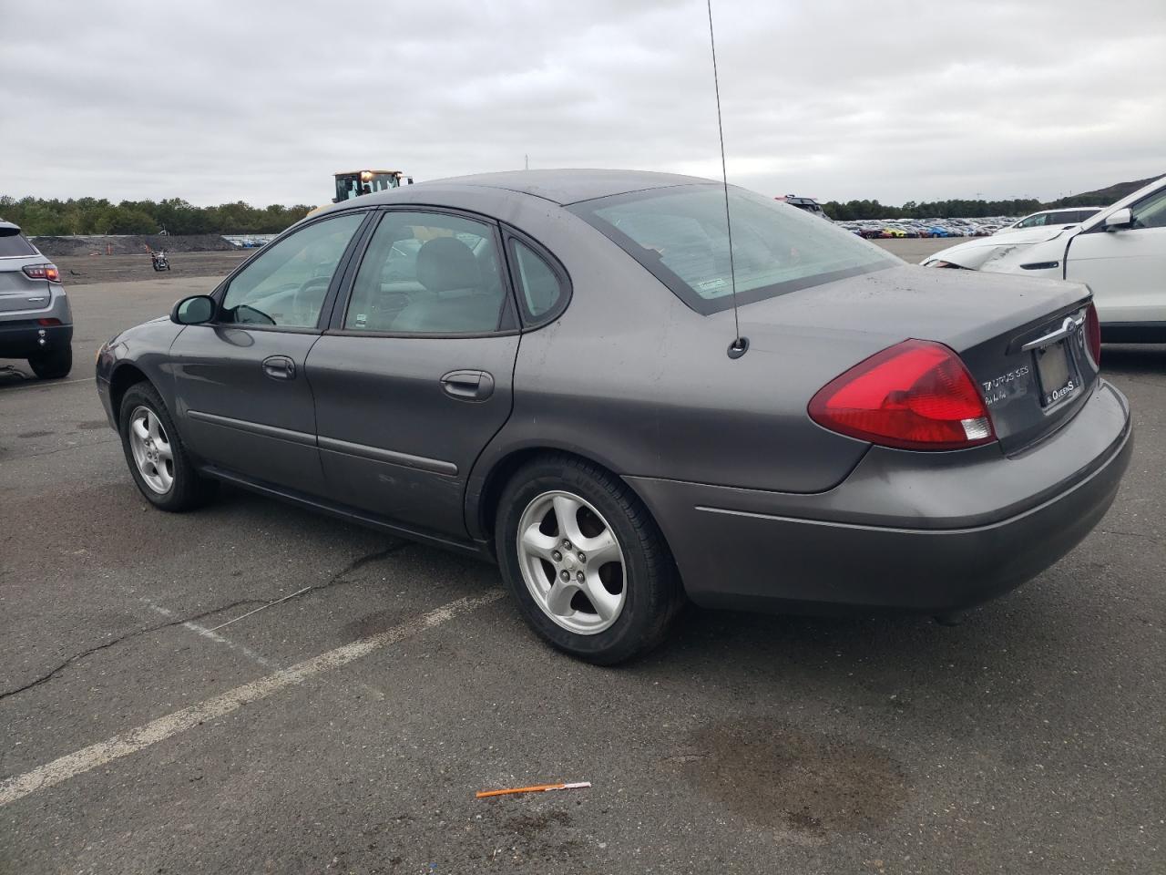 2002 Ford Taurus Ses - Image 2