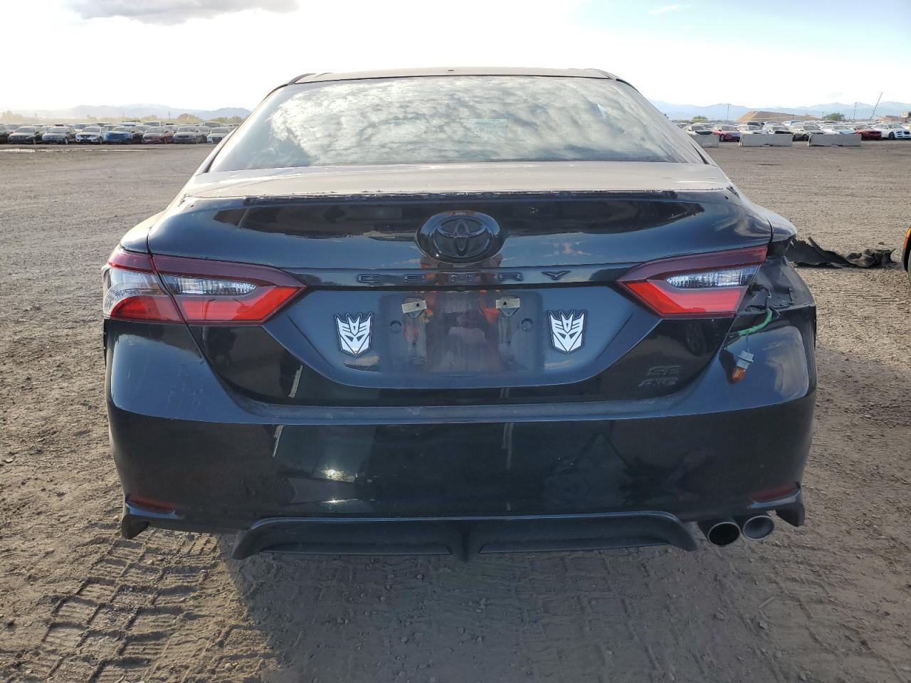 2022 Toyota Camry Se - Фото 6