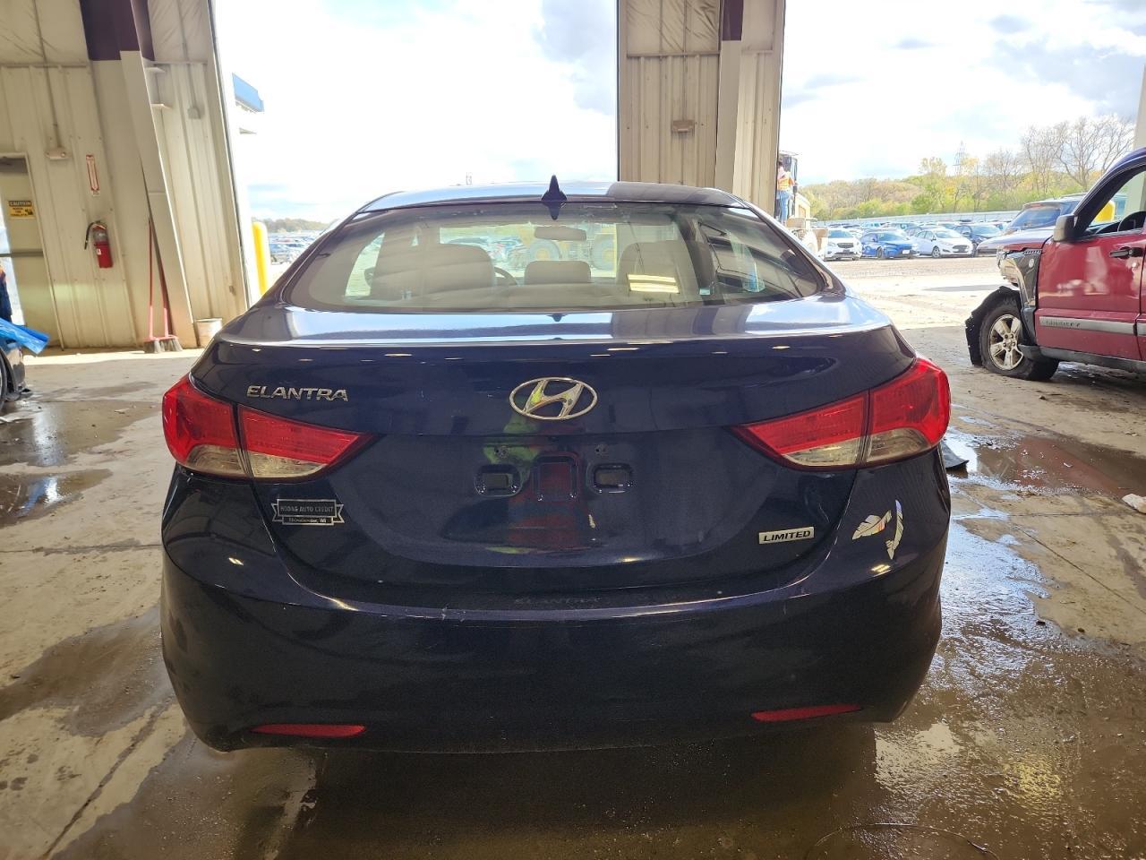 2013 Hyundai Elantra Limited - Фото 6