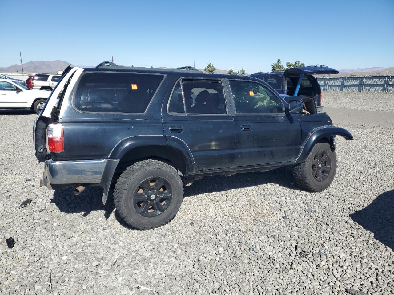 2002 Toyota 4Runner Sr5 - Image 3