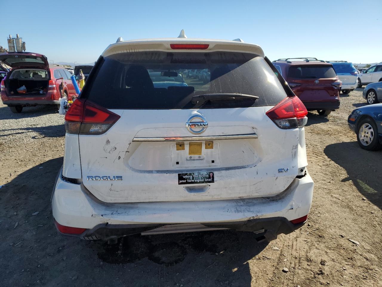 2017 Nissan Rogue S - Image 6