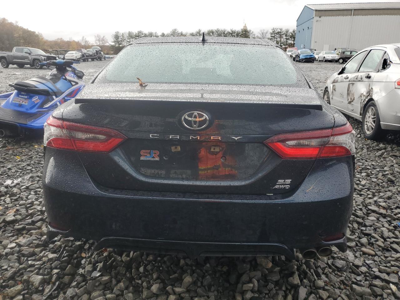 2021 Toyota Camry Se - Фото 6