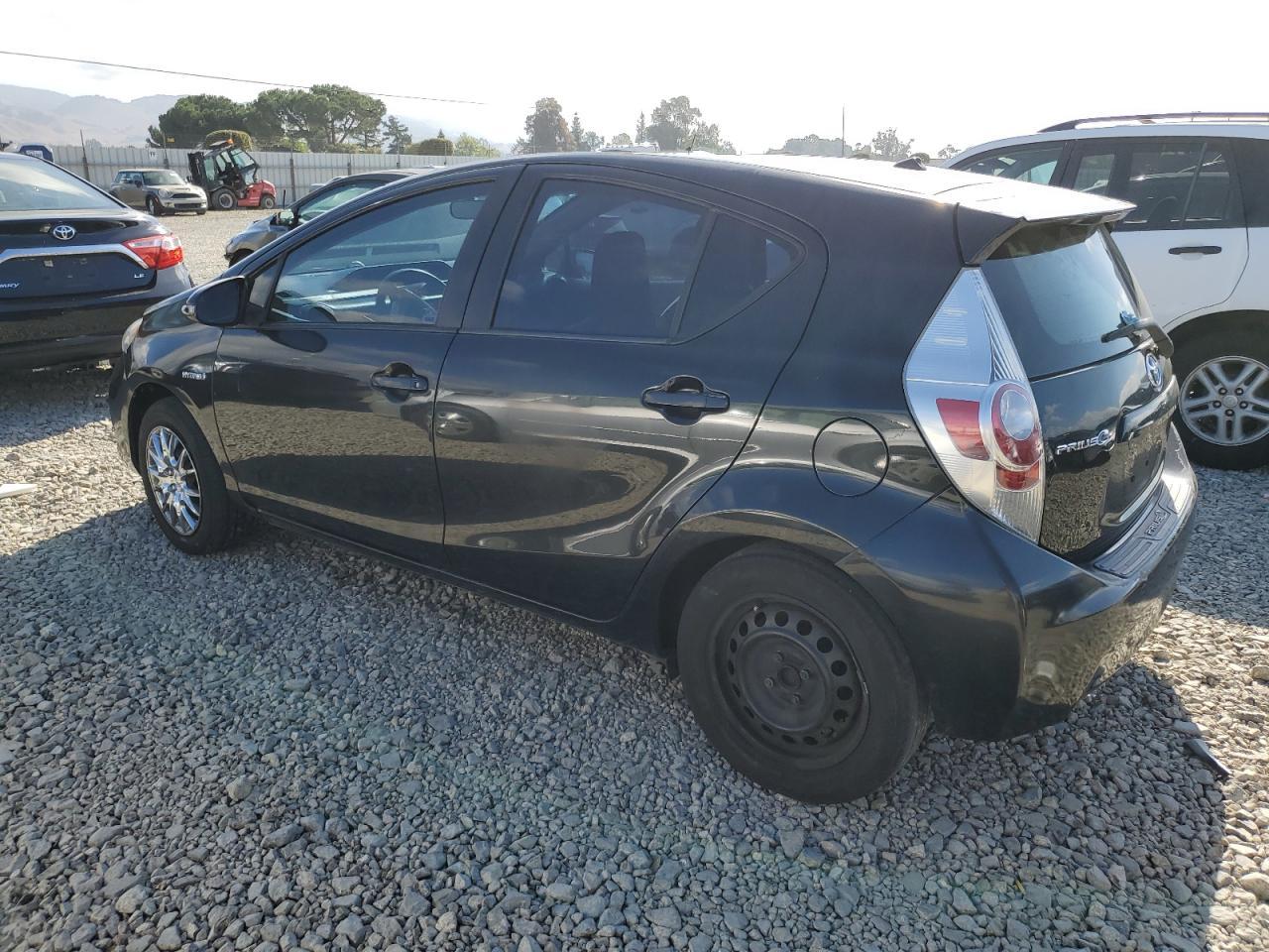 2013 Toyota Prius C - Image 2