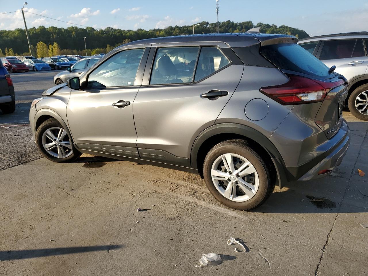 2025 Nissan Kicks Play S - Image 2