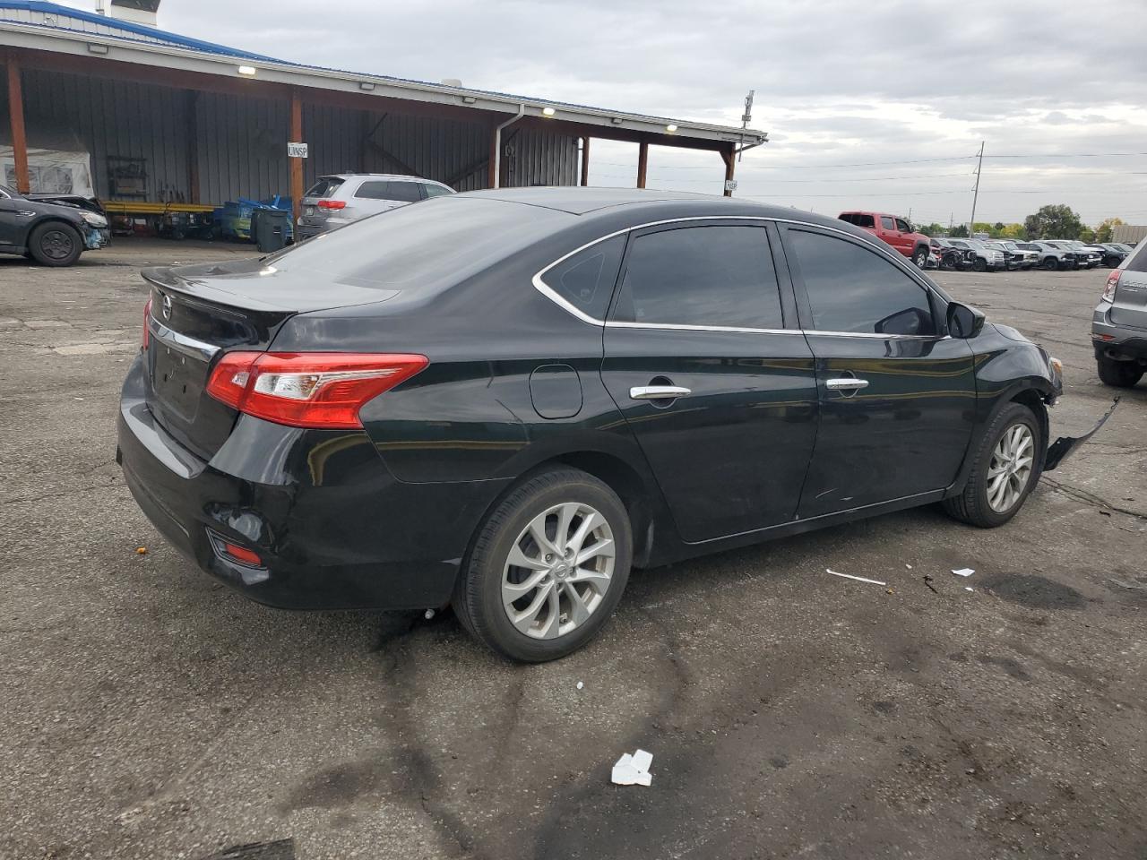 2017 Nissan Sentra S - Фото 3